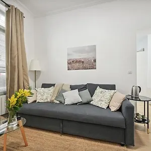 14e ,cosy 2 Pieces Renove , Paris France